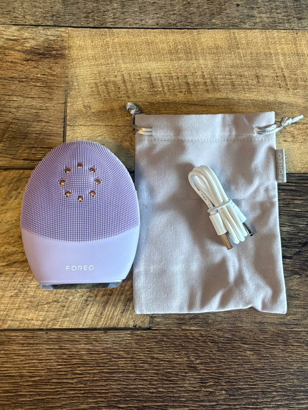 Foreo Luna 3 Plus for Sensitive Skin